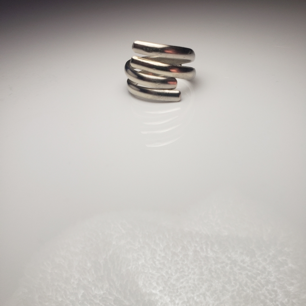 Ring - Picture 6 of 6